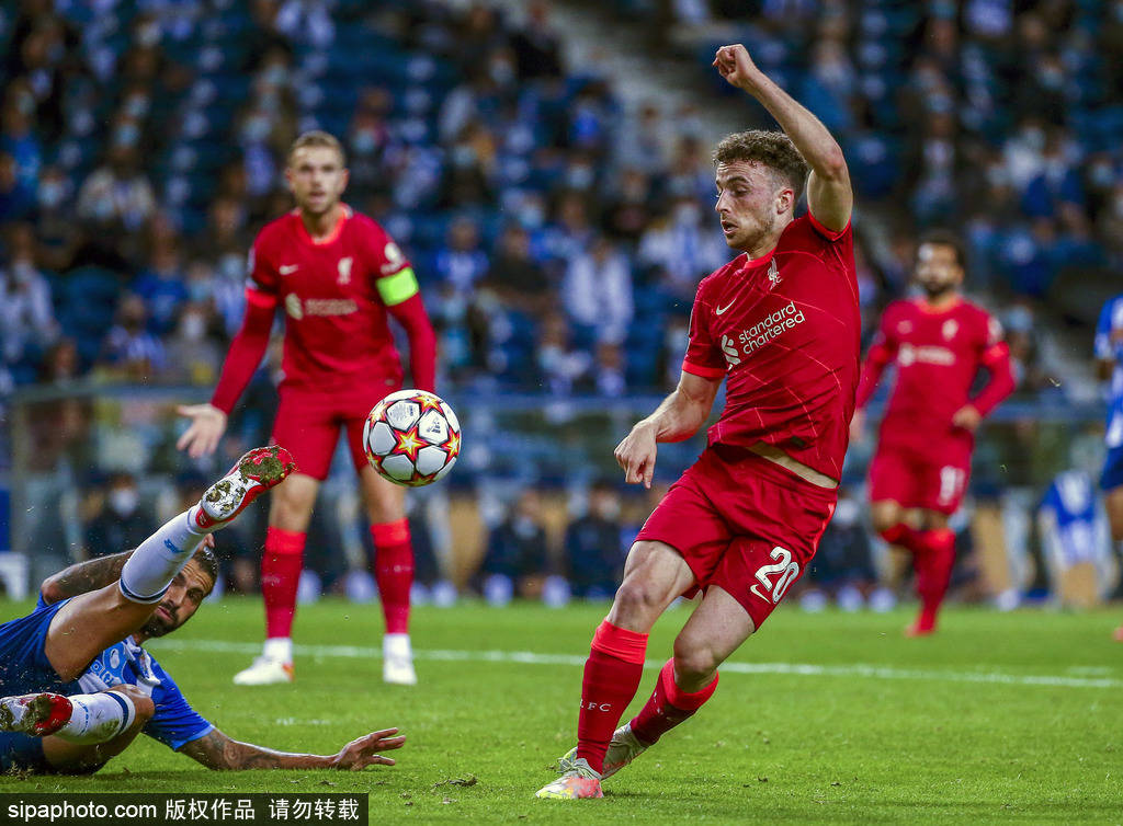 王楚钦迎来25岁生日！正忙碌备战多哈世乒赛，冲击混双男单冠军