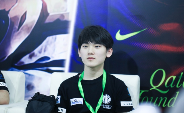 img img